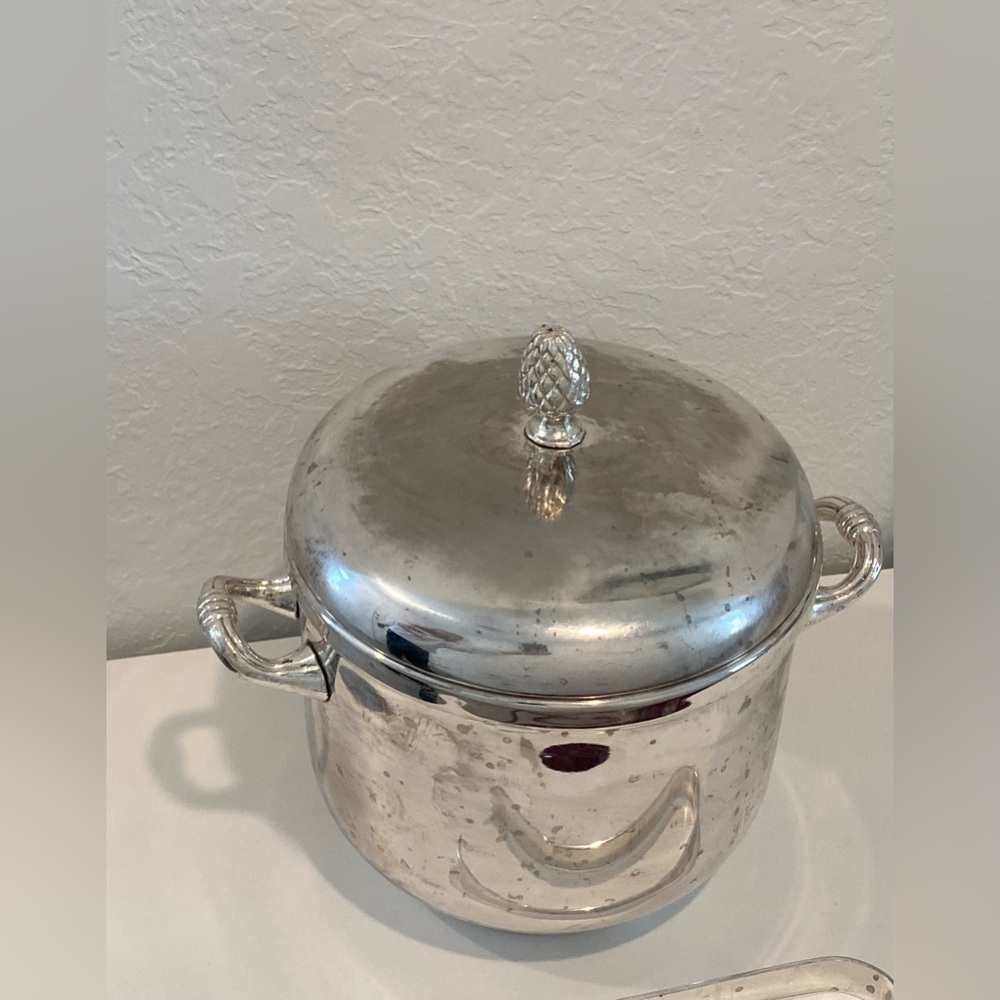 Vintage Silver Plated Ice Bucket with a pineapple finial - Picture 6 of 10